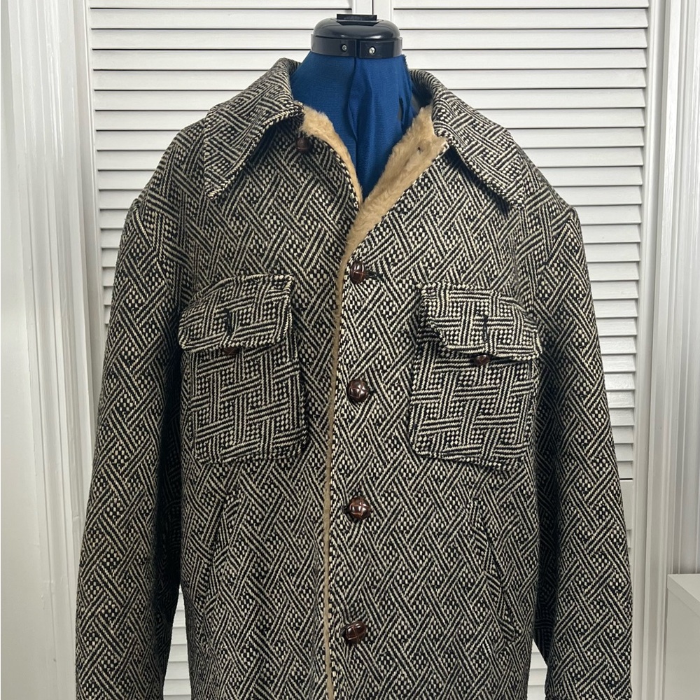 A wonderful condition Sheraton jacket